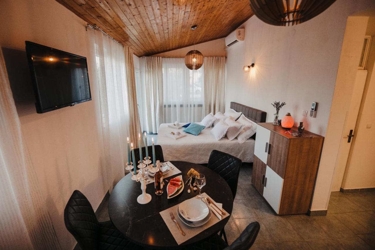 Studio Apartmant Tonka ชิเบนิก ภายนอก รูปภาพ