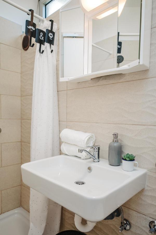 Studio Apartmant Tonka ชิเบนิก ภายนอก รูปภาพ